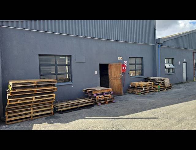 INDUSTRIAL FOR SALE IN BEACONVALE